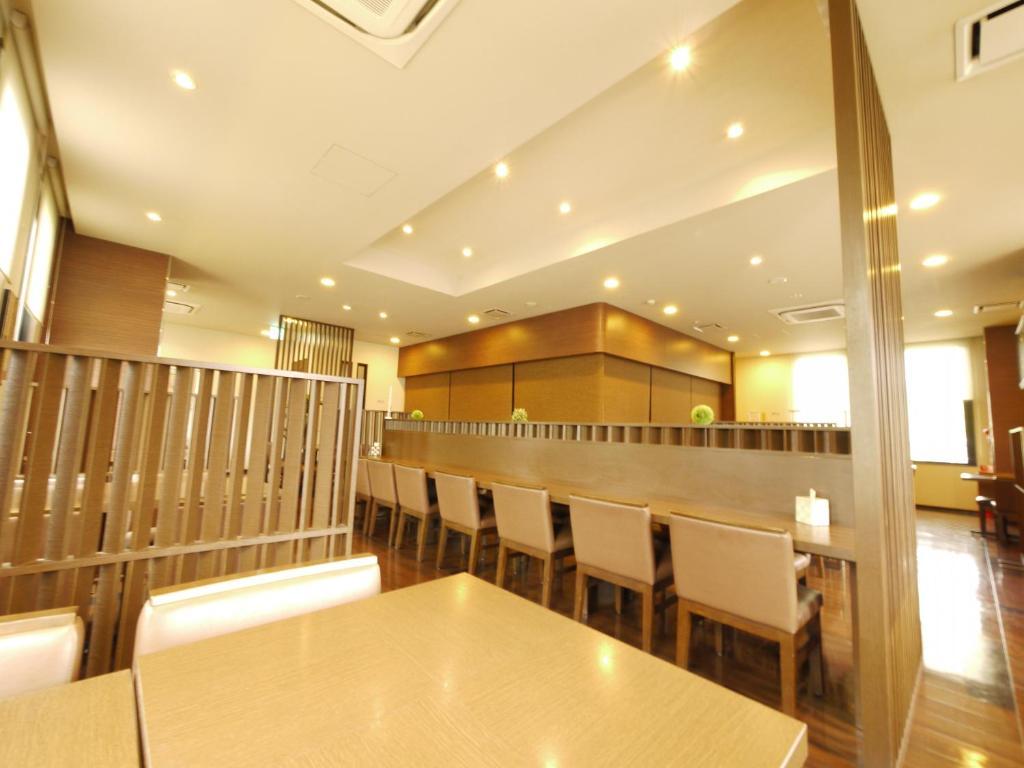 Hotel Route-Inn Shibukawa Экстерьер фото